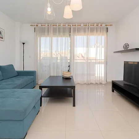 Daire Beachside Attico 3 Bed 2 Bath *