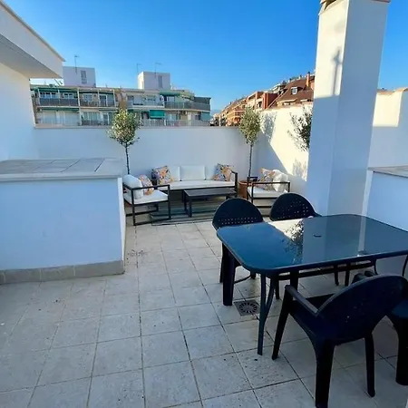 Апартаменты Beachside Attico 3 Bed 2 Bath