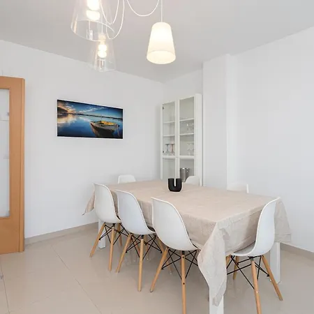 Апартаменты Beachside Attico 3 Bed 2 Bath