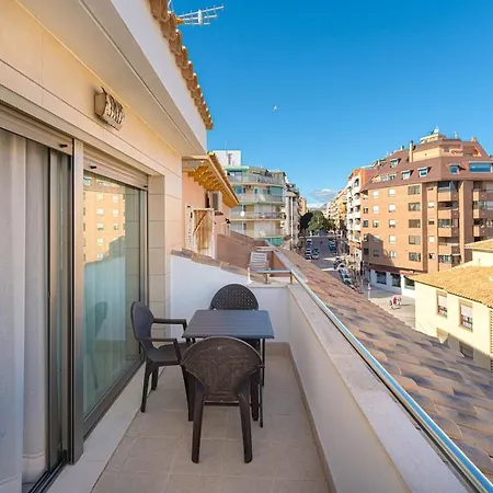 Beachside Attico 3 Bed 2 Bath * Кампелло